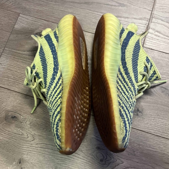 Yeezy Boost 350 V2 ‘Semi Frozen Yellow’ Size 8 - Picture 9 of 10